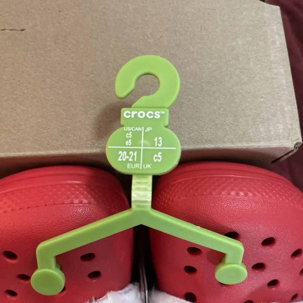 NWT Crocs Classic Lined Santa Sz C5 Santa 210932-6WE‎ Clog Toddler Red Shoes